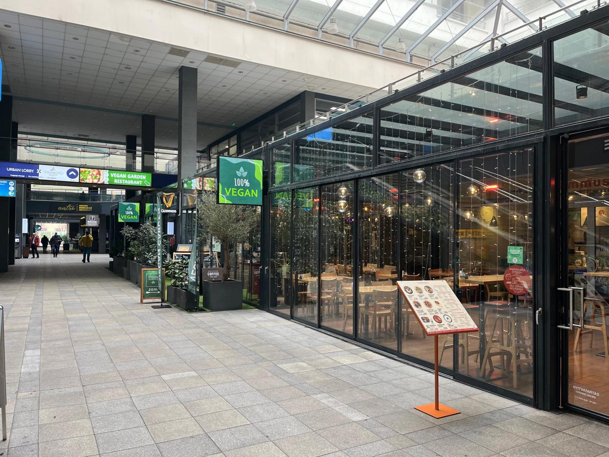 Bp-Est Cp Studio Budapest Eksteriør bilde